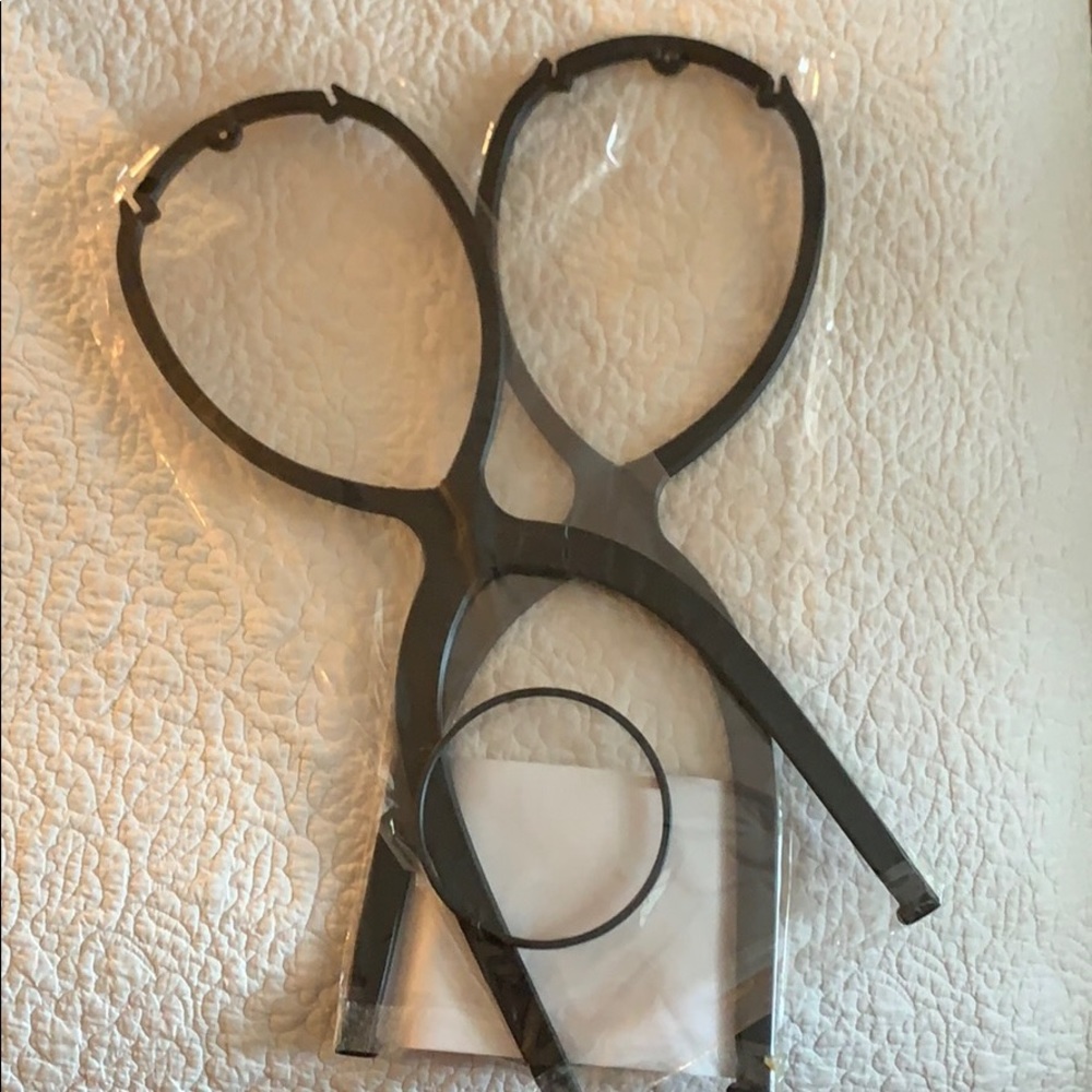 Travel Wig Stands